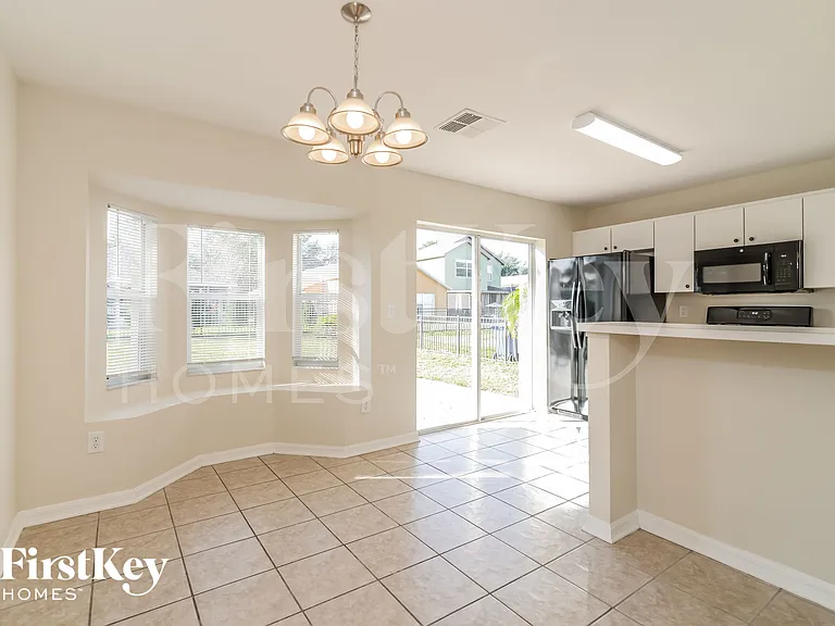 6173 Skylarkcrest Dr — Photo 5