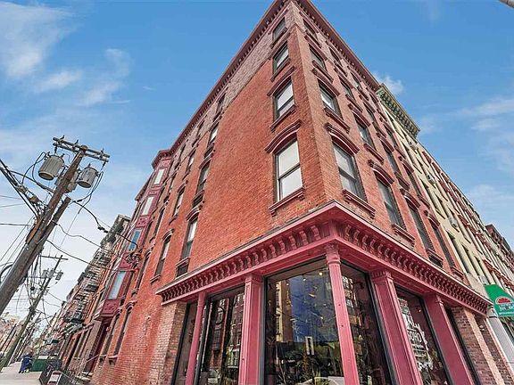 5th image of 101 Willow Ave APT 2C