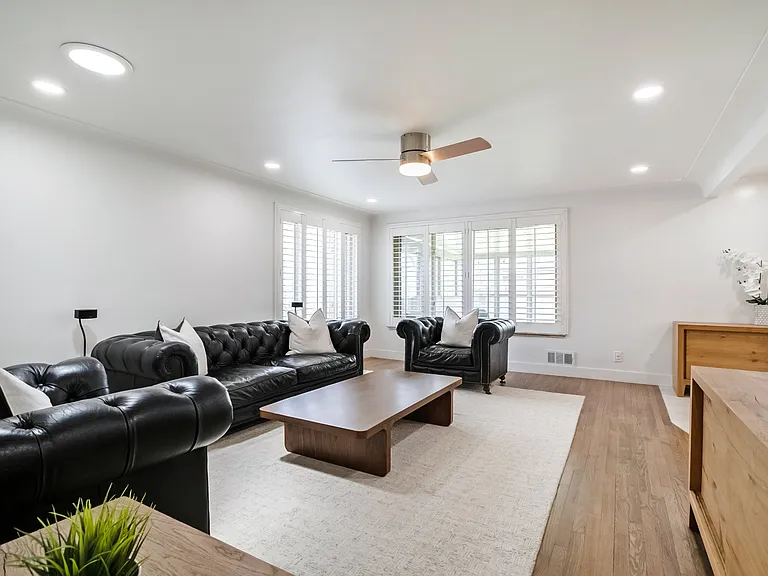 Saulsbury St — Photo 12