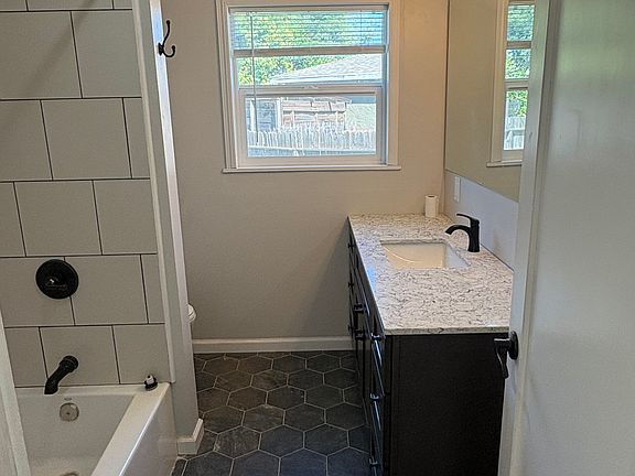 4th image of 1310 63rd St #1