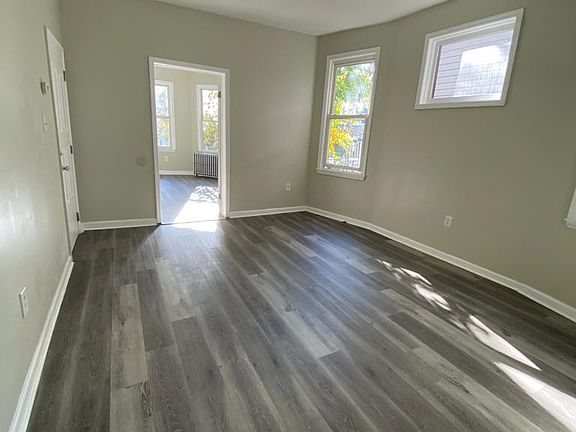 3rd image of 295 Avon Ave #1L