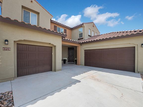 2nd image of 6928 Tierra Oscura St NW