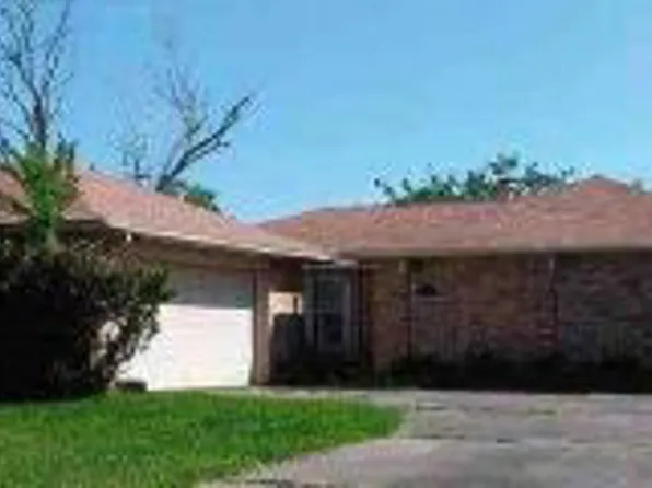 16715 Frigate Dr, Friendswood, TX 77546