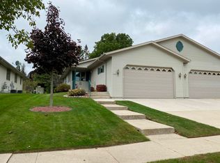 2140 S 22nd St, Manitowoc, WI 54220