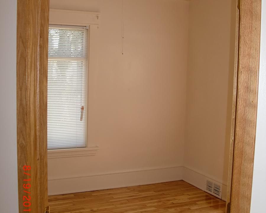 2nd image of 3206 23rd Ave S APT 4