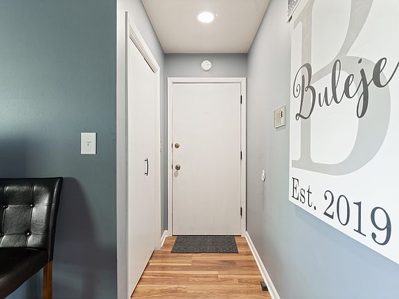 5th image of 220 Bienterra Trl APT 1E