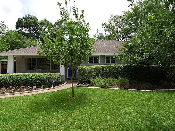 3rd image of 1722 Parana Dr