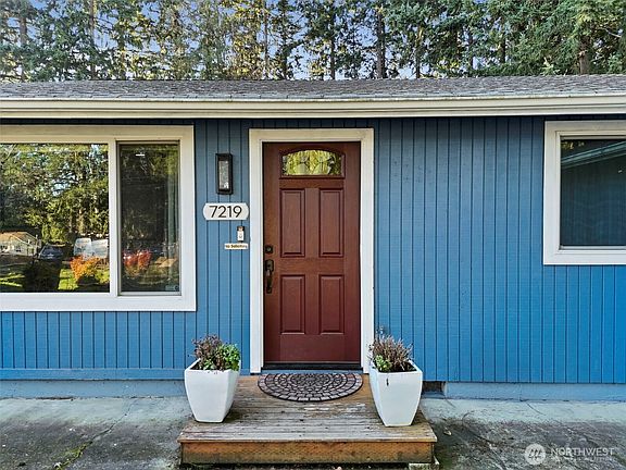 3rd image of 7219 193rd Avenue E