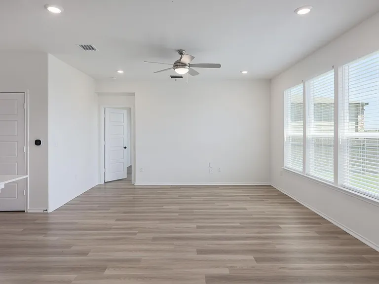 7807 Lawford Ct — Photo 19
