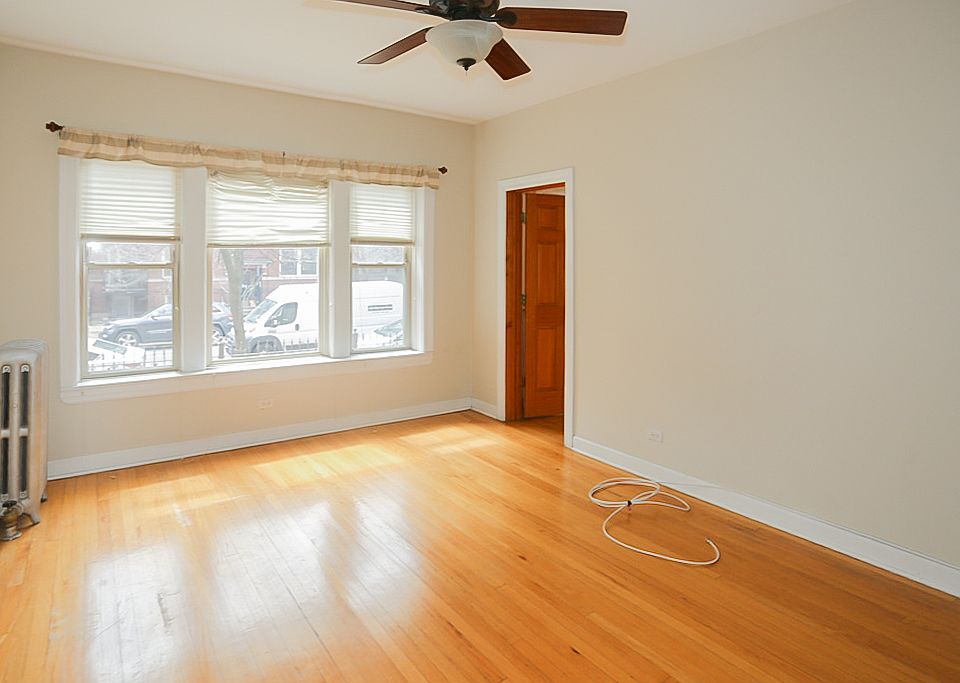 1st image of 4702 1/2 N Winchester Ave #1