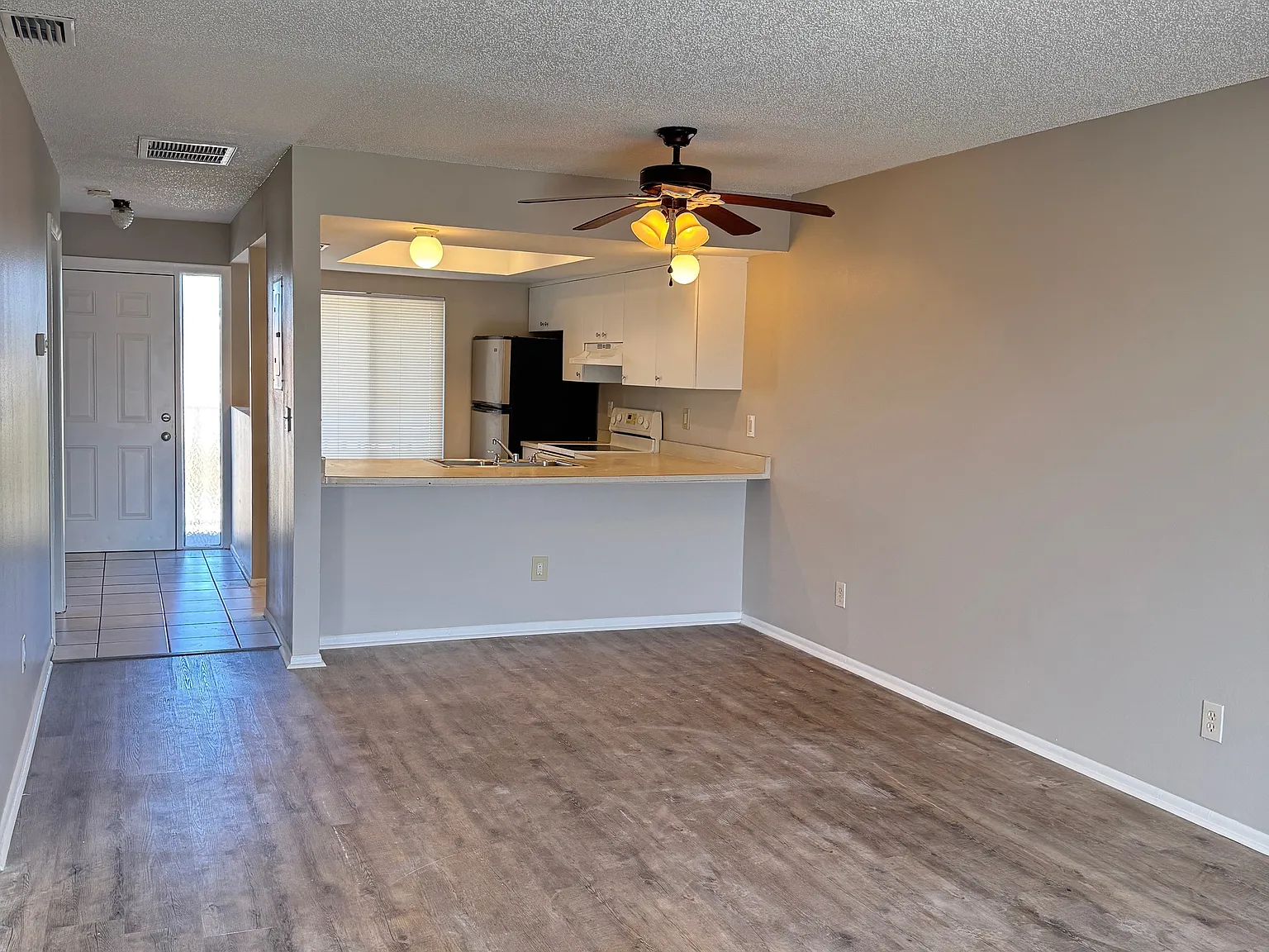 619 SE 13th Ave - C-5 — Photo 2