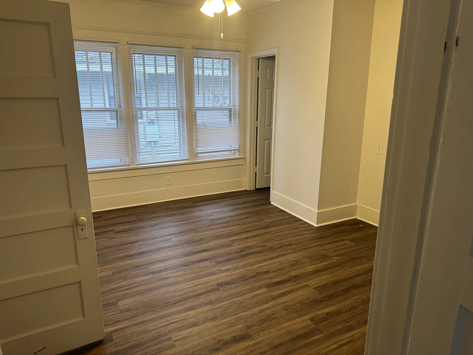 831 Watkins - 831 — Photo 3