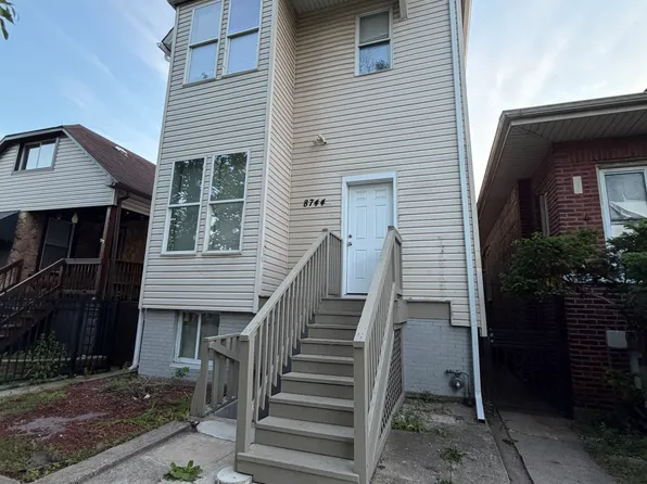 8744 S Saginaw Ave #1, Chicago, IL 60617