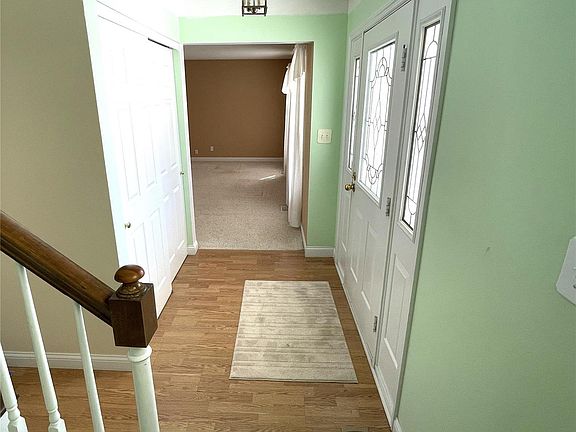 4th image of 1945 Acorn Trail Dr