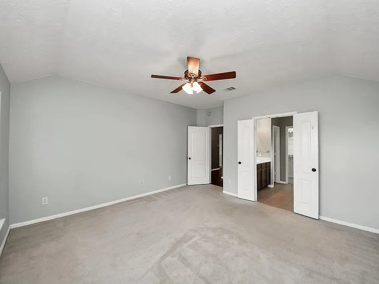 24822 Diamond Run Ct — Photo 16