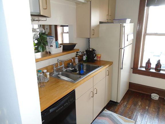 5th image of 315 N Senate Ave APT 3C