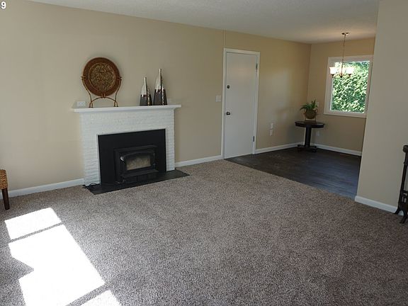 2nd image of 8904 SE Northgate Ave