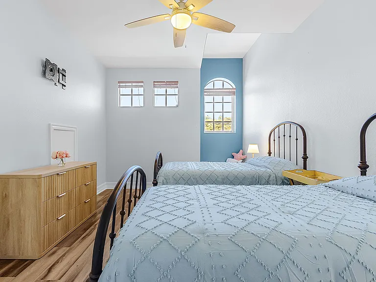 5610 Cape Harbour Dr #201 — Photo 22