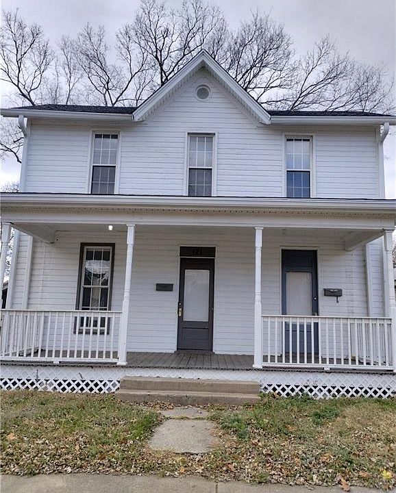1st image of 121 S 5th St #1-2