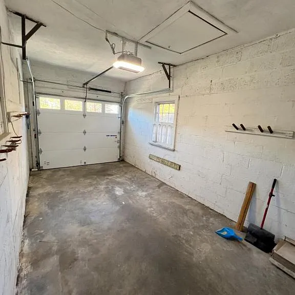 9509 Monroe St — Photo 16