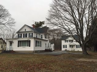 12315 Main Rd, East Marion, NY 11939