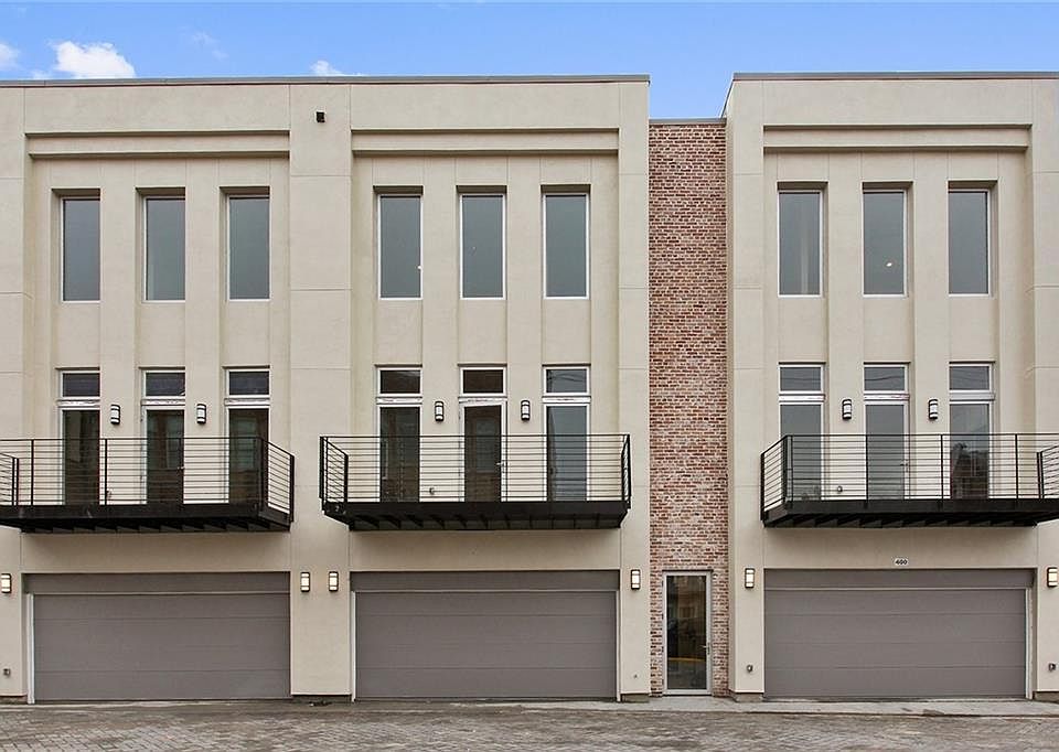 1st image of 818 Dauphine St Townhouse 100