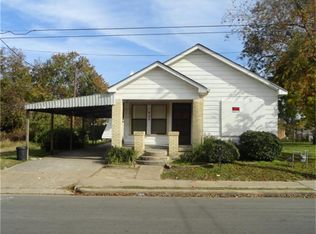 720 Yupon St, Baytown, TX 77520