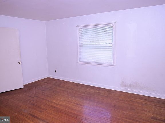 4th image of 1311 Church Rd