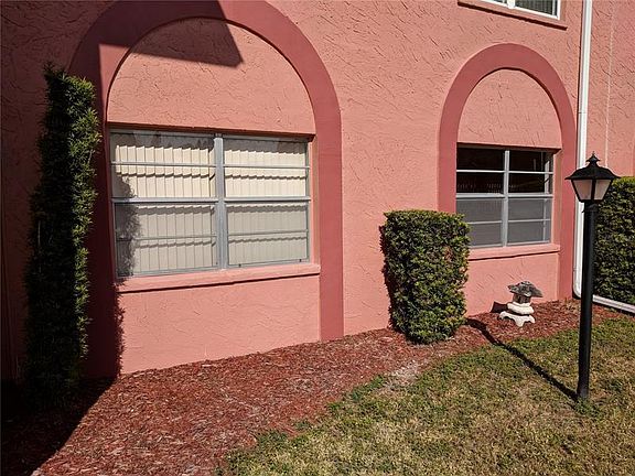 2nd image of 640 62nd Ave N APT 1107