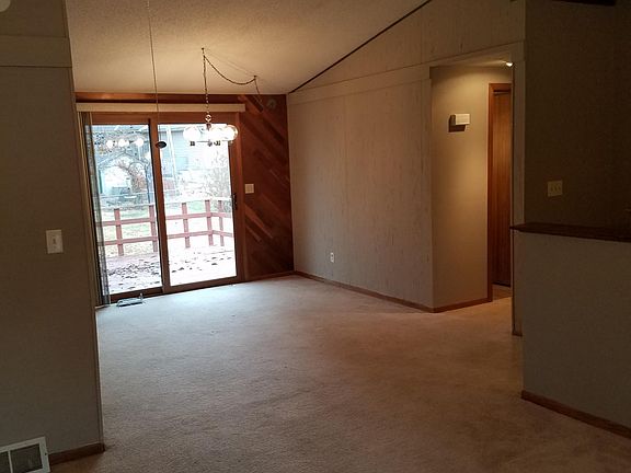 2nd image of 3415 S Glendale Dr