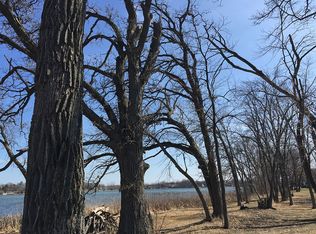 Lighthouse Ln, Third Lake, IL 60030