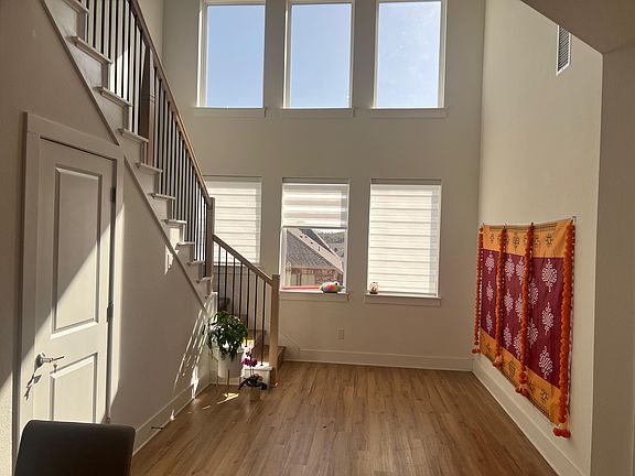 3rd image of 1436 Mulberry Oak Ln