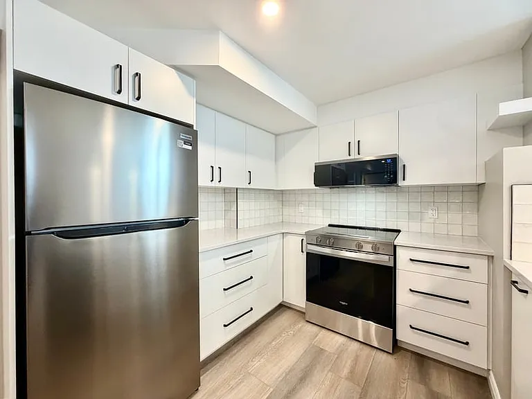 291 Stiver St #A — Photo 6