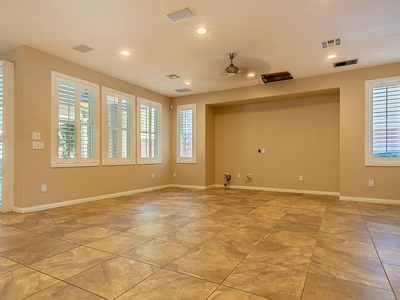 5th image of 5333 Hollymead Dr #1