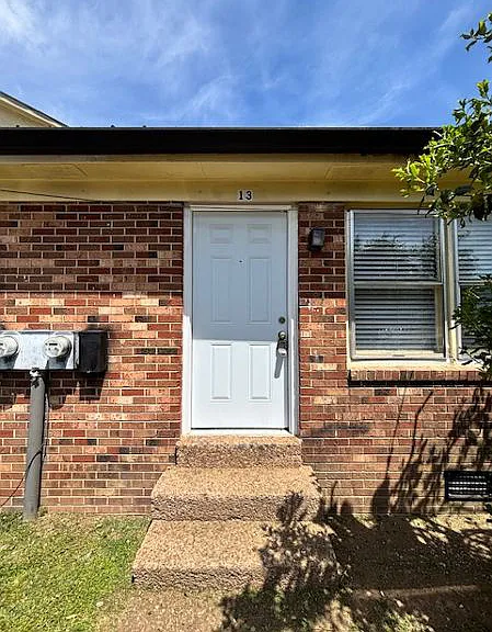 1614 Cypress Dr #13 — Photo 1