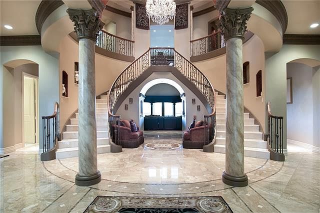 LaTroy Hawkins' house in Prosper, TX - Virtual Globetrotting