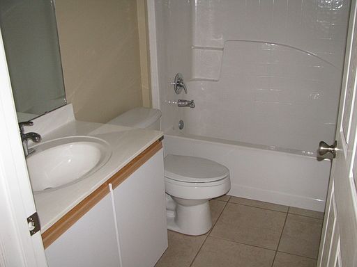 5th image of 11812 Bentry St