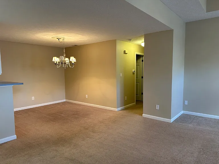 7686 Briarstone Ln — Photo 14