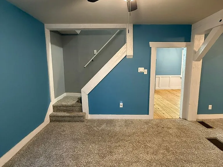 960 Maple St — Photo 14