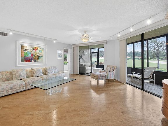 3rd image of 15355 Strathearn Drive #10202