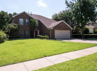 4339 Country Ln, Grapevine, TX 76051