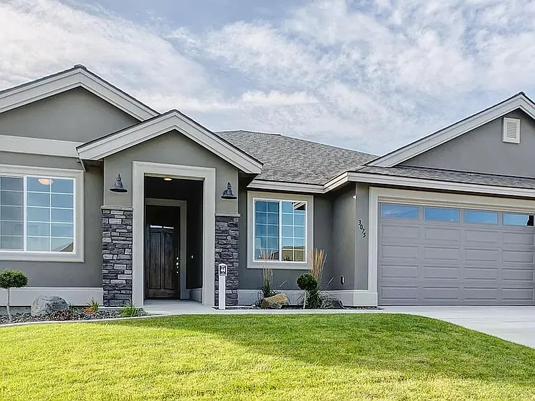 3075 Deserthawk Loop — Photo 1
