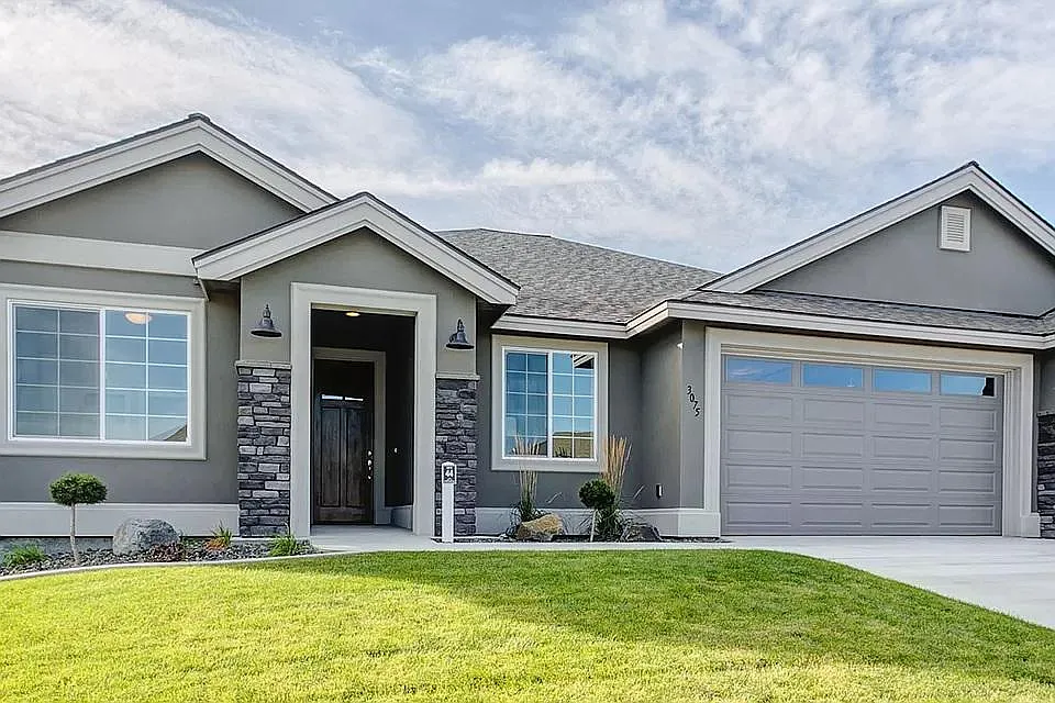 3075 Deserthawk Loop