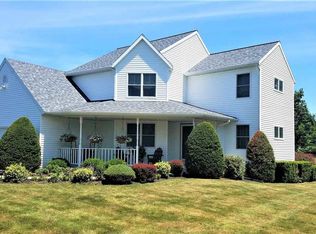3 Armstrong Dr, Altamont, NY 12009