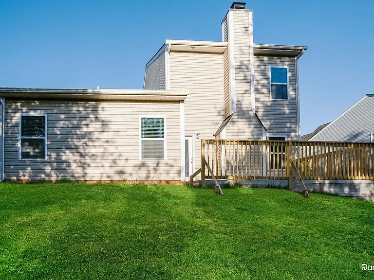 411 Smokehouse Ln — Photo 15
