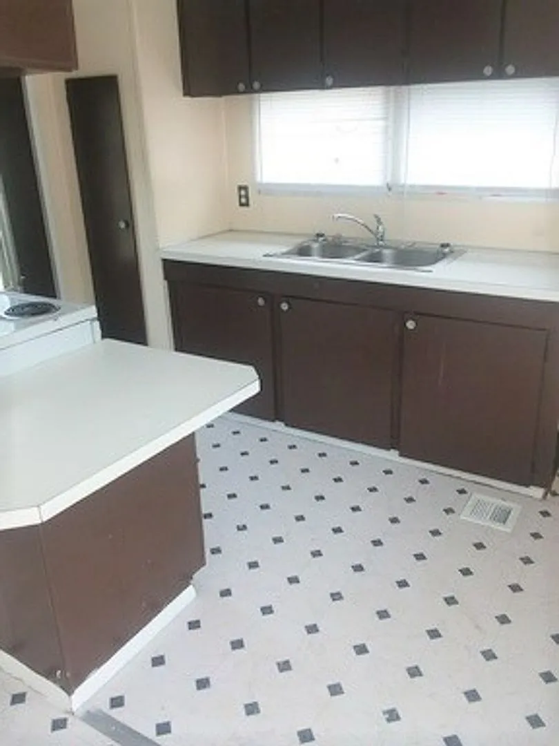 Two Bedroom One Bath Manufactured Home — Photo 2