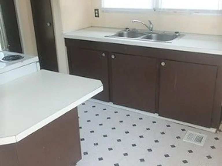 1505 Goodyear Ave #6 — Photo 2