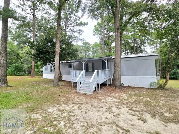 1000 Pine Needle Dr, Ellabell, GA 31308