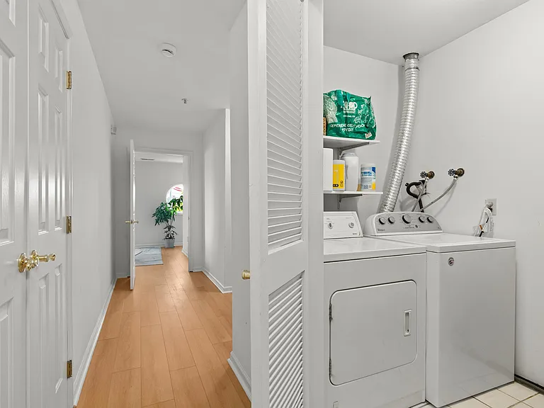39B Hamilton Ave — Photo 24