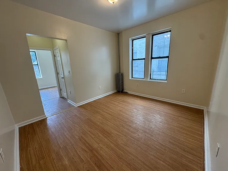 4816 8th Ave #1R — Photo 3